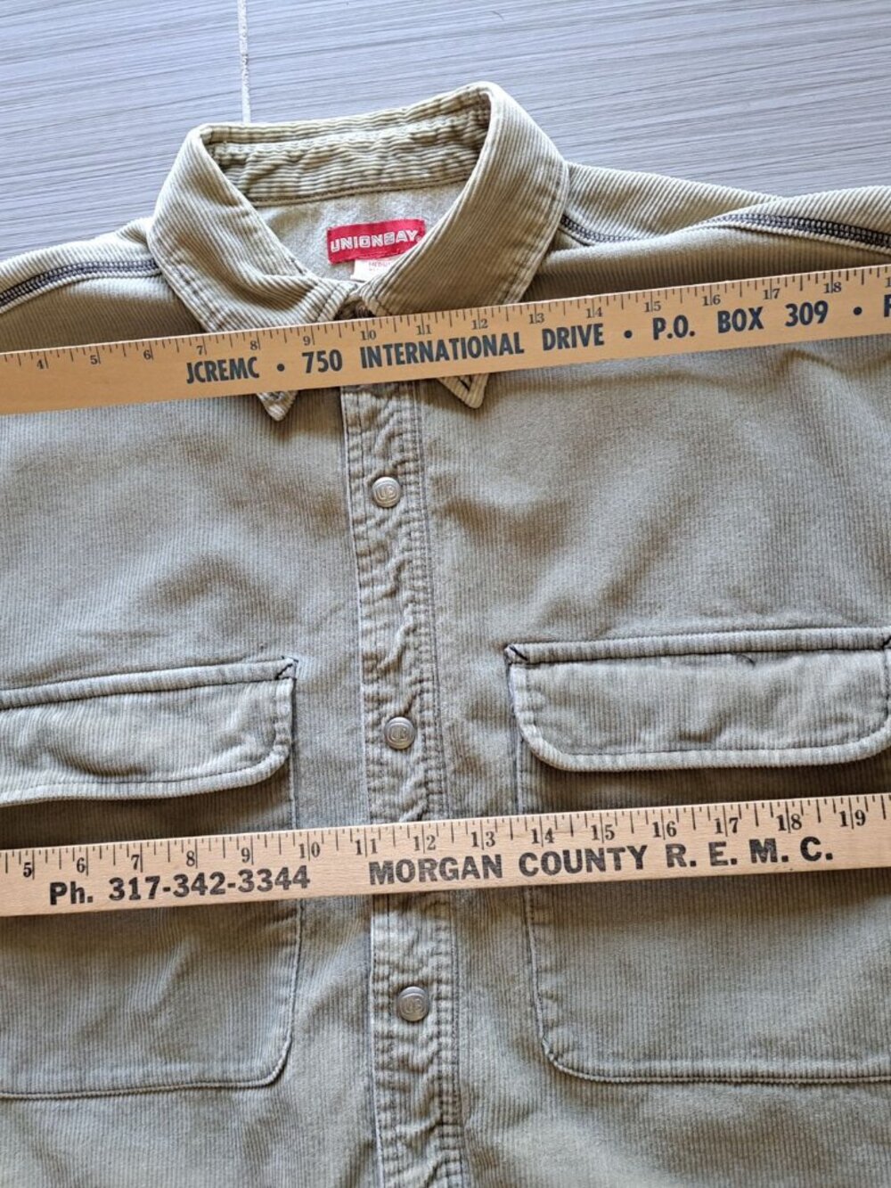 Vtg Unionbay Mens Medium Khaki Corduroy Sleeveless Button-Up Vest Pockets 90's - Picture 10 of 13
